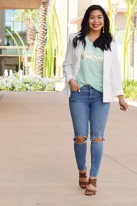 dressing-up-a-t-shirt-houston-fashion-blogger
