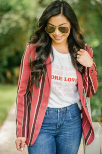 how-to-style-a-graphic-tee