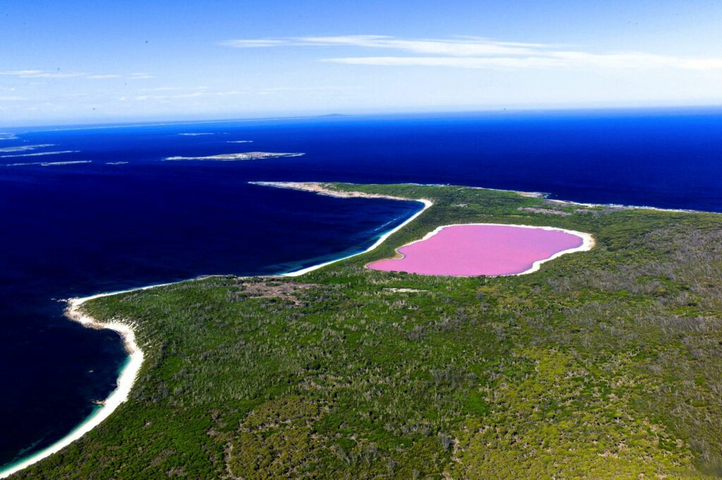 Lake-Hillier-Pink-Lake