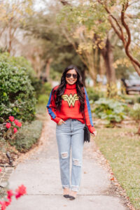 wonder-woman-sweater