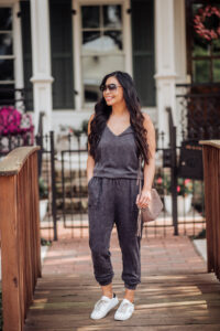cute-mom-outfits