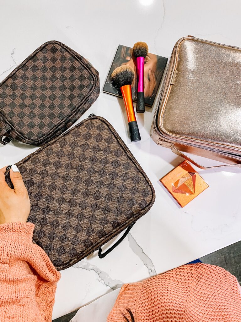 travel-makeup case