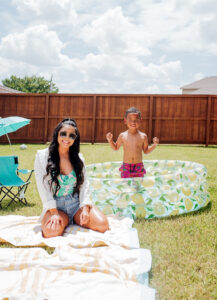 backyard-pool-party