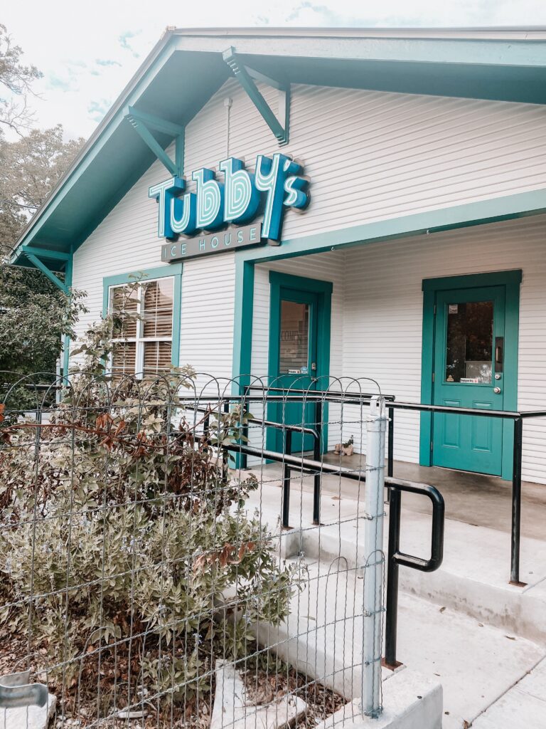 Where to eat in fredericksburg roselyn weaver