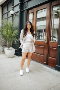 linen blazer outfit