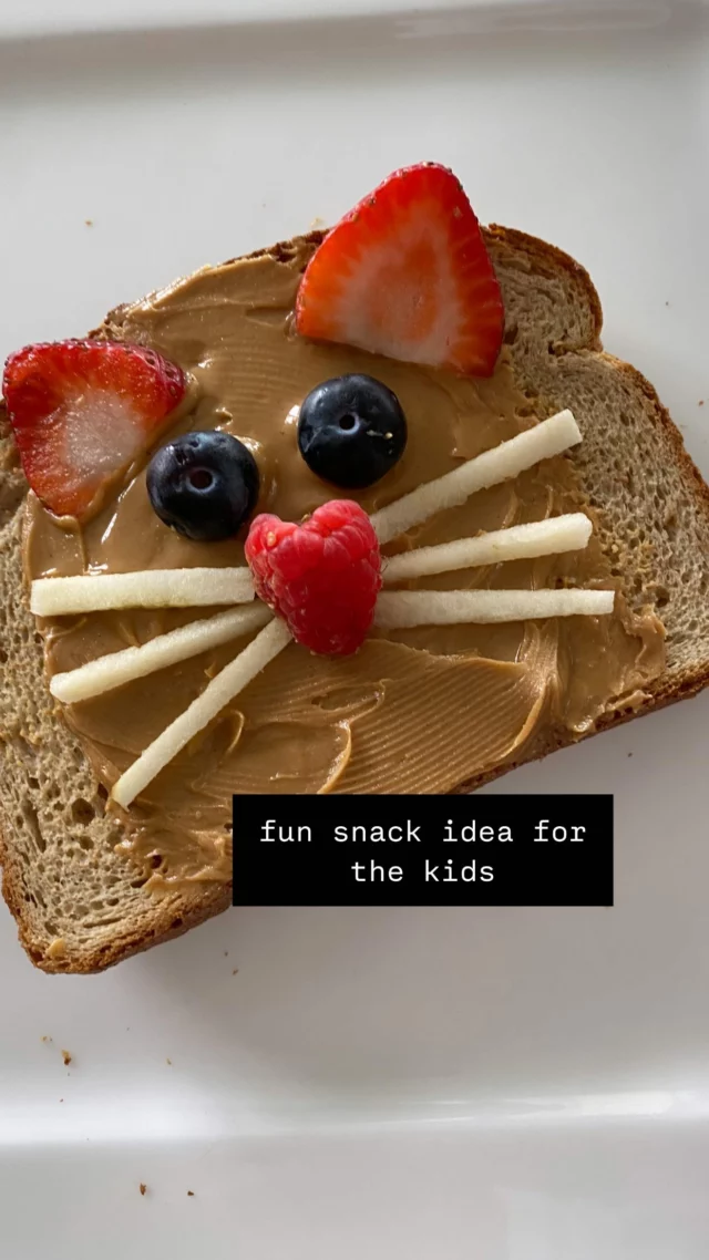 After school snack idea for the kids! 

#funsnacks #funmoms #snackideas